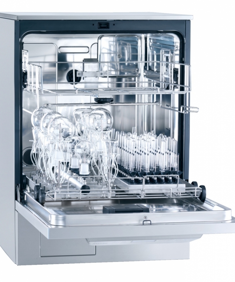 Lavavetreria Miele PG 8504, PG 8583, PG 8593 con Cesto superiore   cesto inferiore con moduli ad iniezione optional