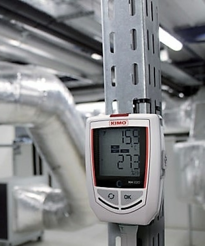 Datalogger per temperatura, umidità relativa, illuminamento e segnali elettrici KH-220-N